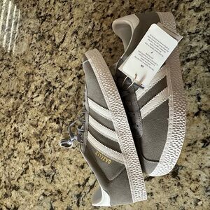 Adidas Gazelle Sneakers